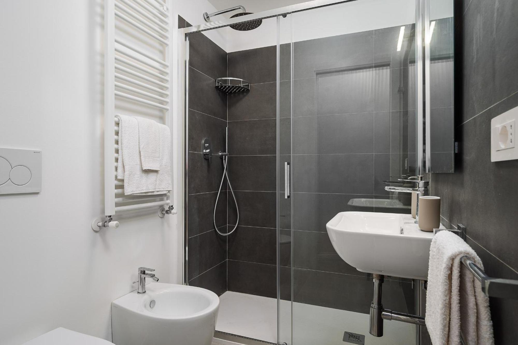 Classbnb - Two Designer Lofts On The Lower Ground Floor With Independent Entrances Milan