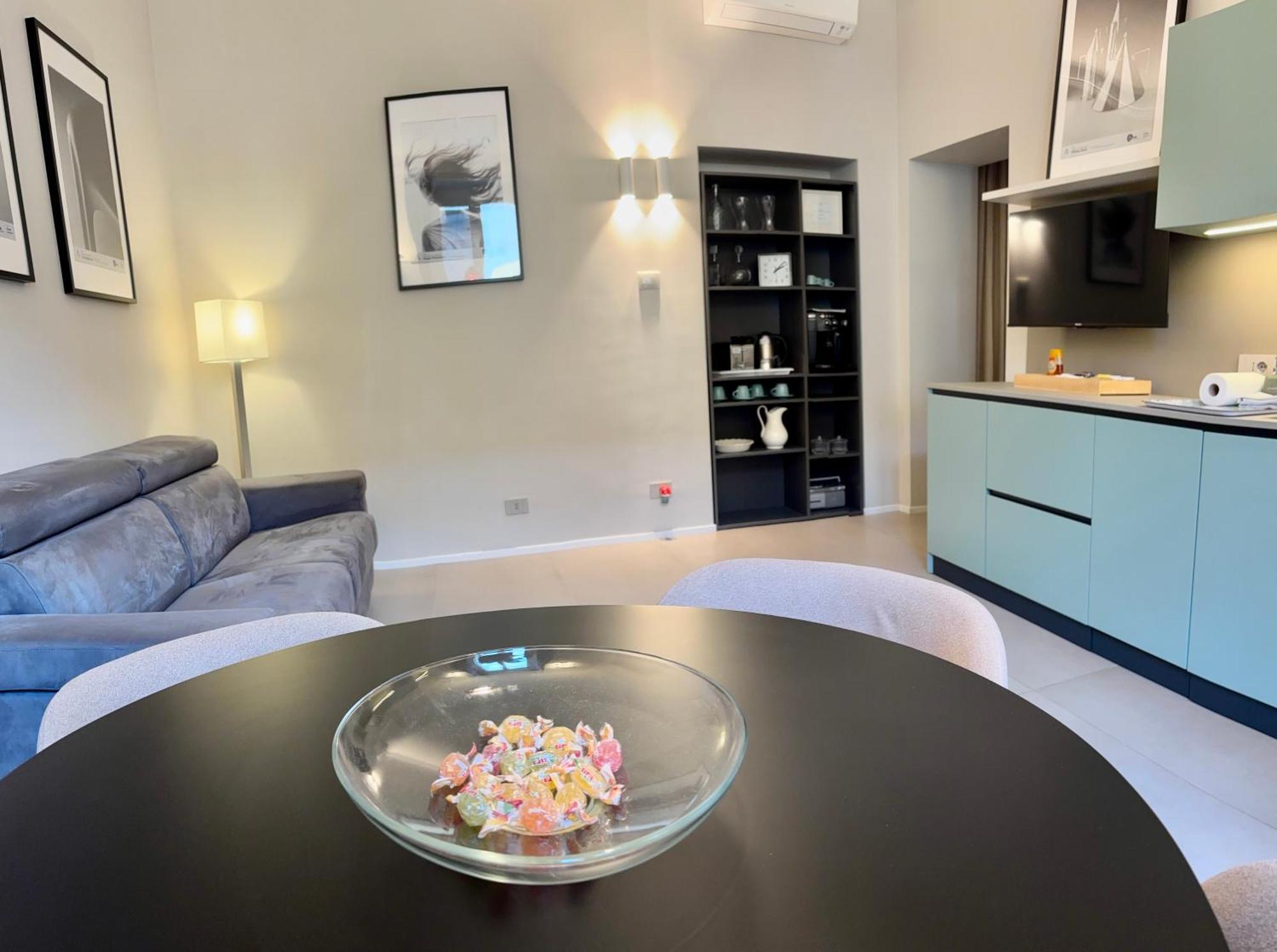 Apartment Solferino 37 Milan
