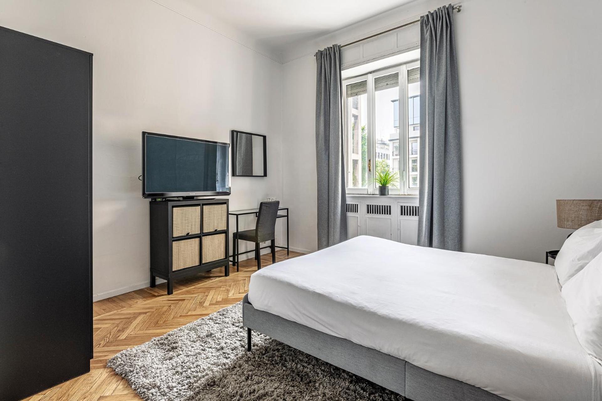 Luxury 4 Bedrooms Close To Duomo * Milano