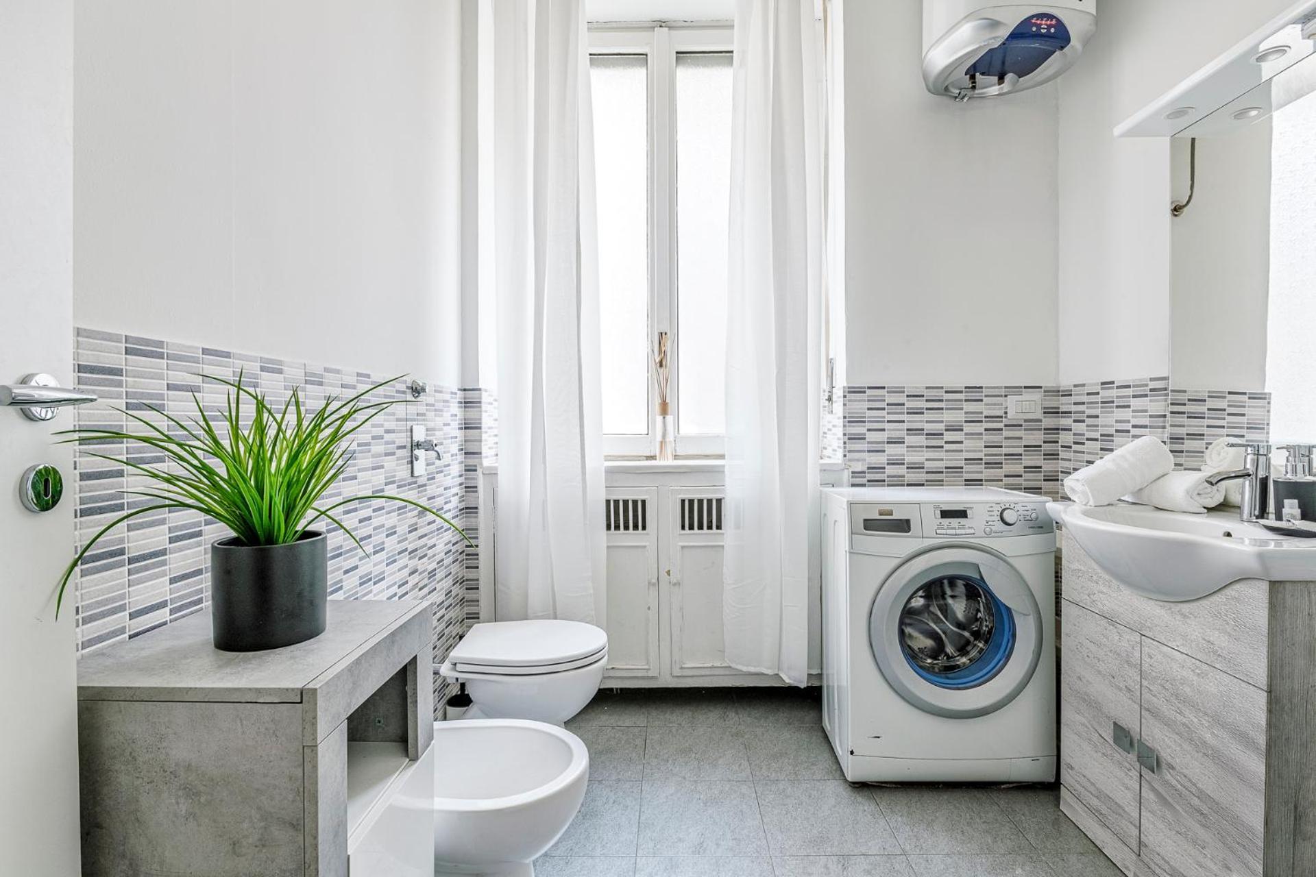 Luxury 4 Bedrooms Close To Duomo * Milano