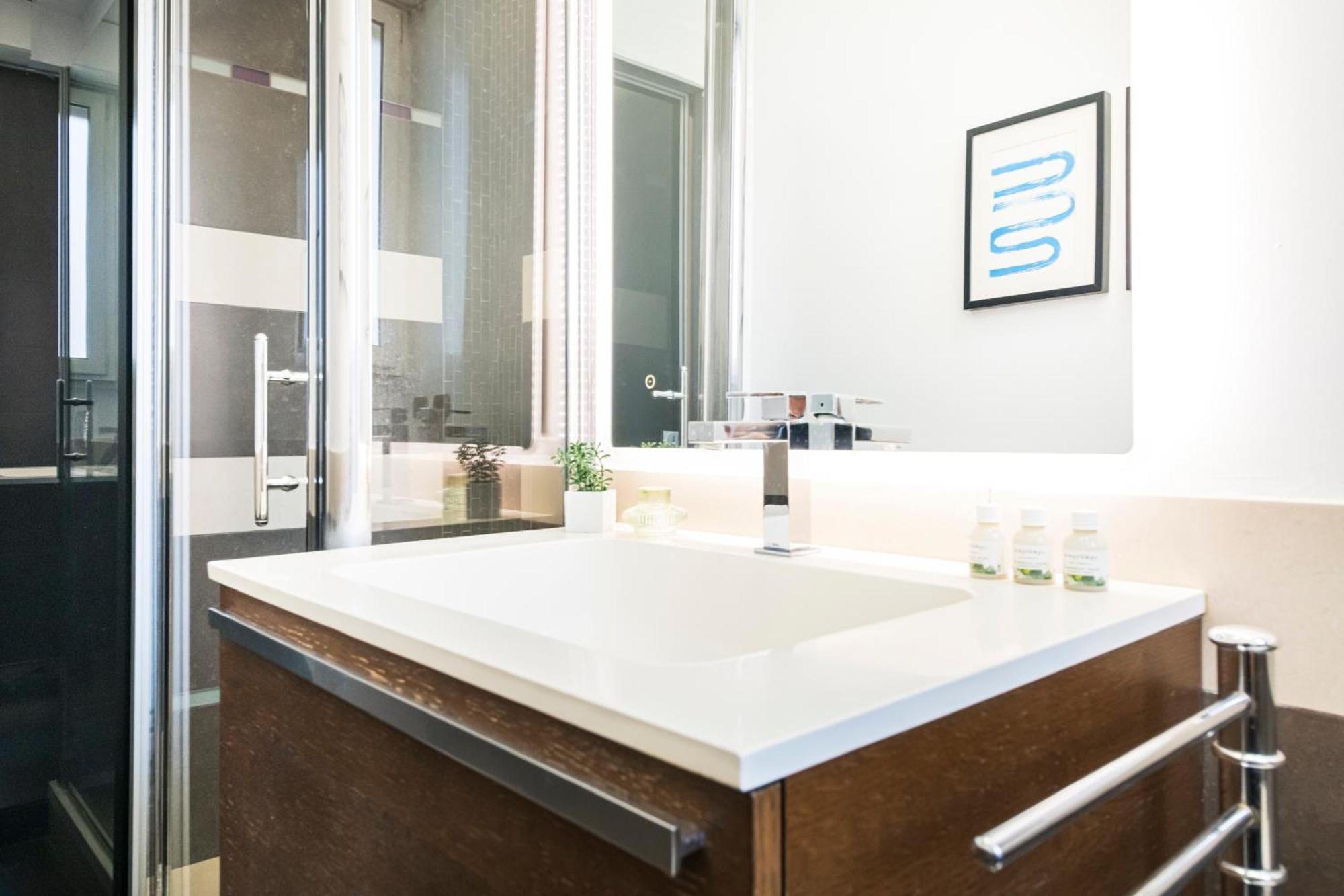 Easylife - Moderno Rifugio In Zona Bocconi Apartment *