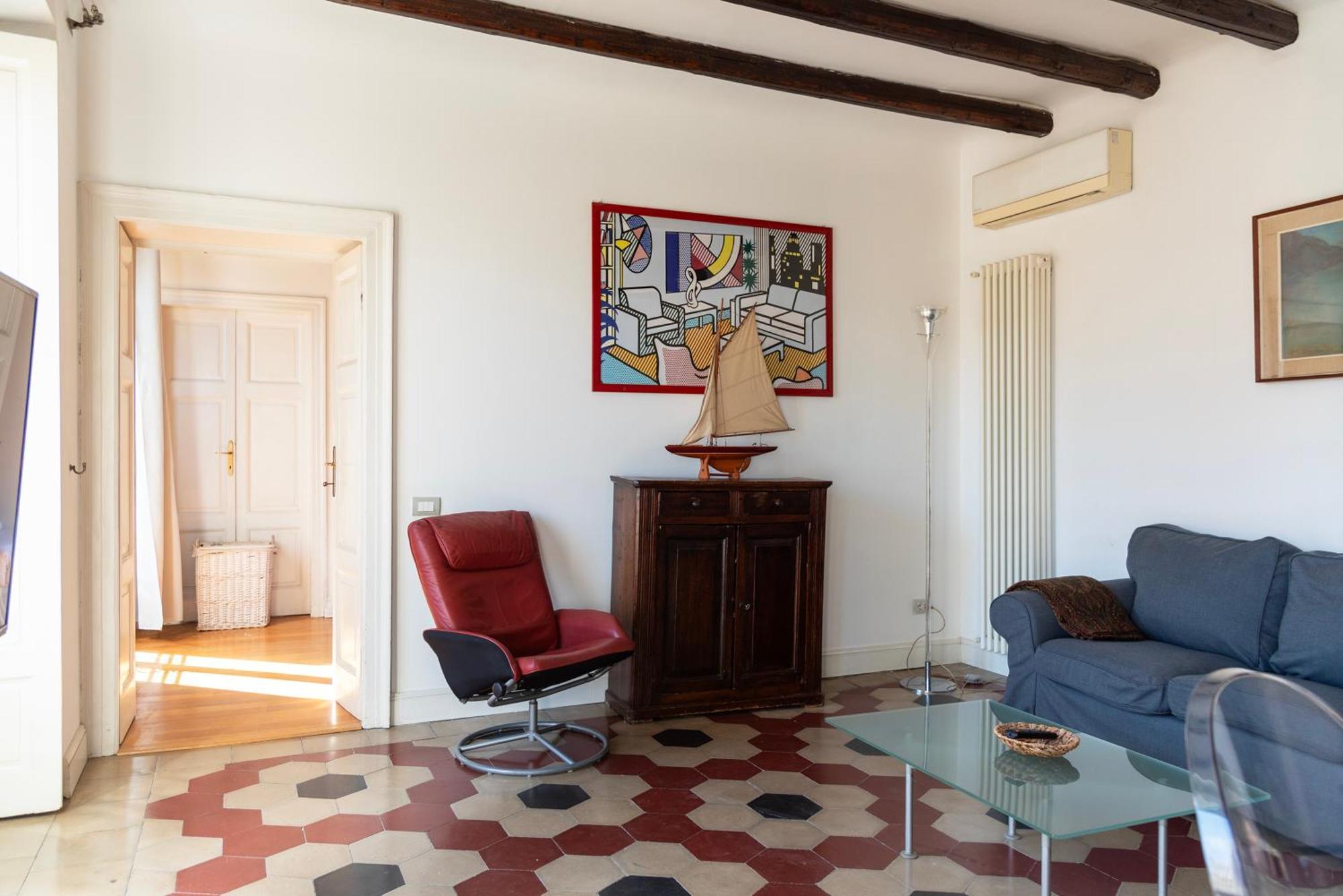Apartment Youhosty - Nerino 10 Milan