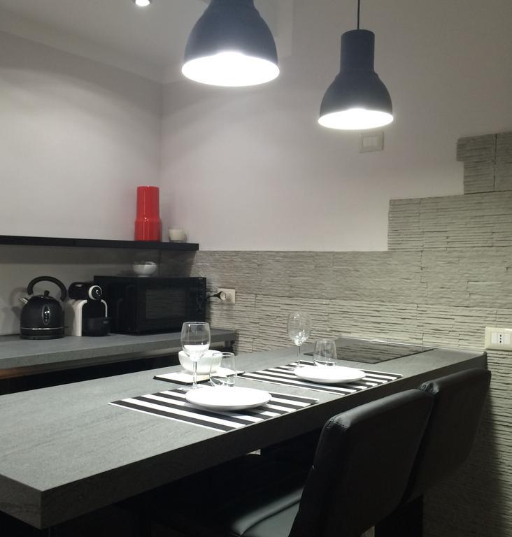 Apartment Kibilu - Via Confalonieri - Stazione Garibaldi - Zona Isola *