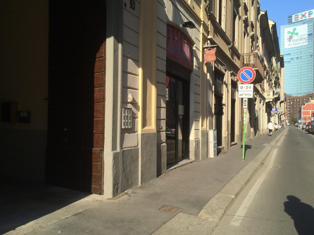Kibilu - Via Confalonieri - Stazione Garibaldi - Zona Isola * Mailand