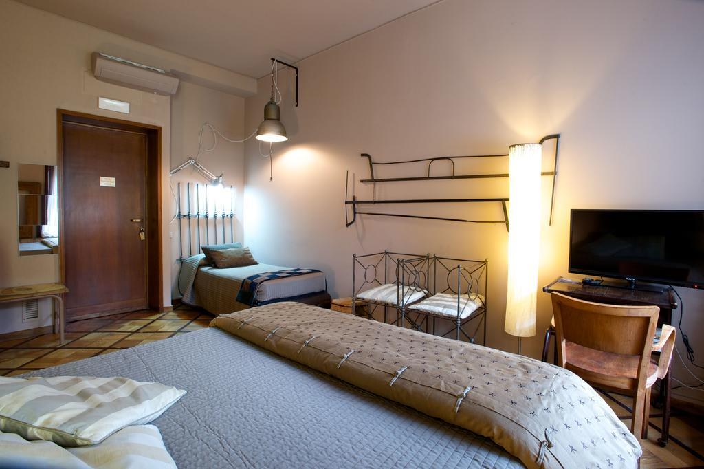 Bed & Breakfast Bed+art