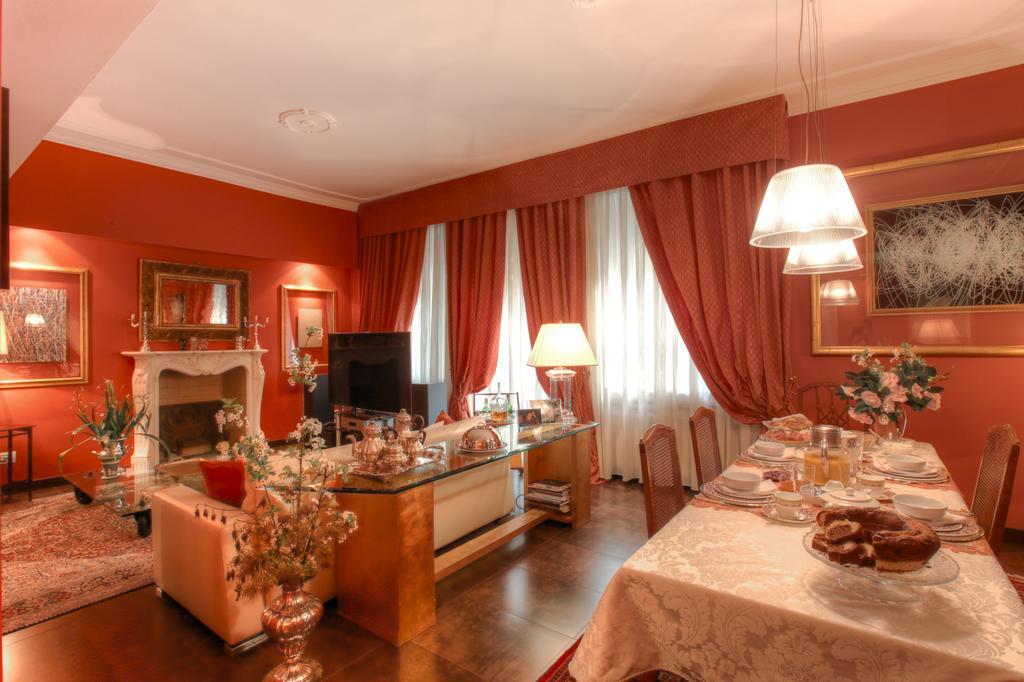 Luini 8 Bed & Breakfast