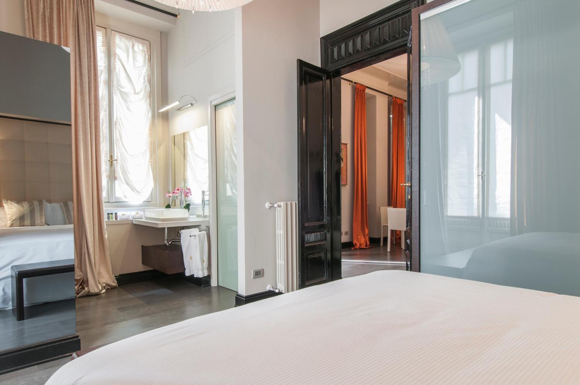 Royal - Centro Cadorna Milan