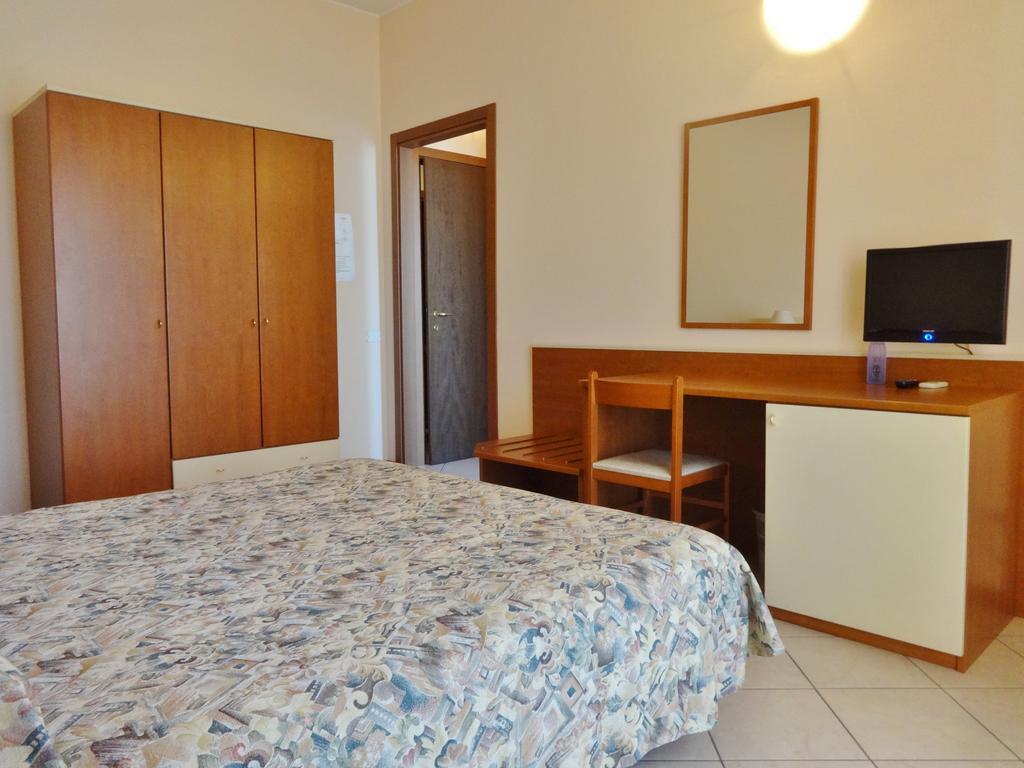 Hotel Rosa 2*