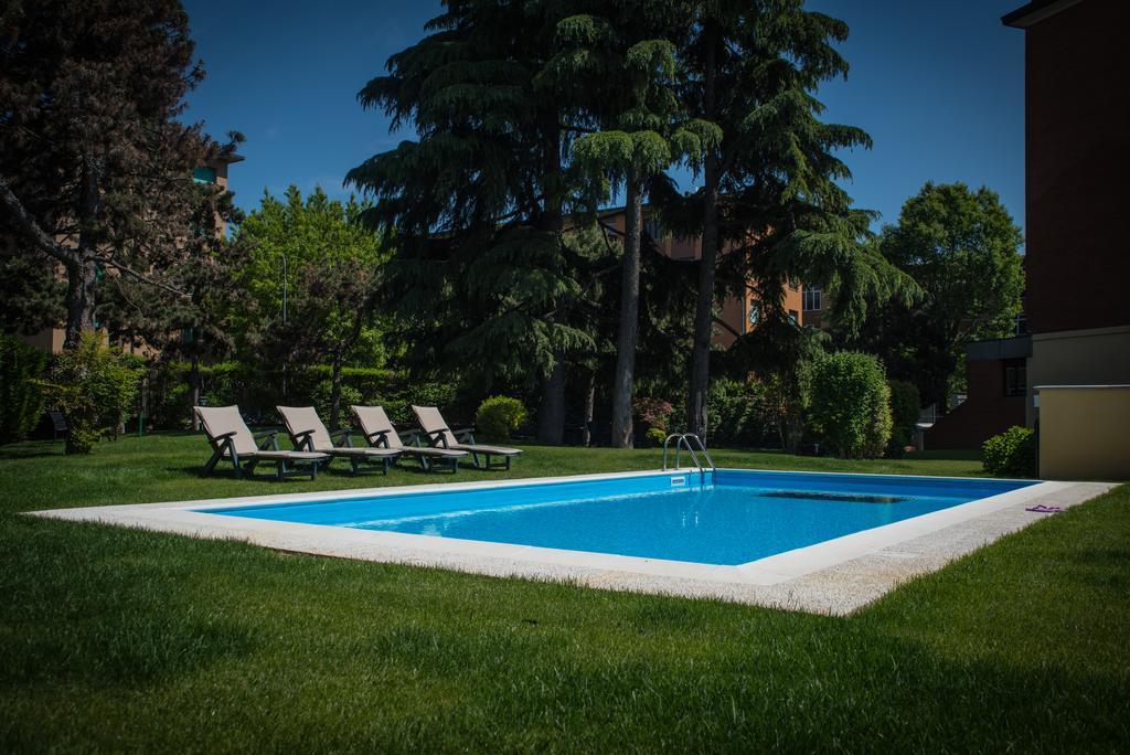 Aparthotel Corvetto Porto Di Mare