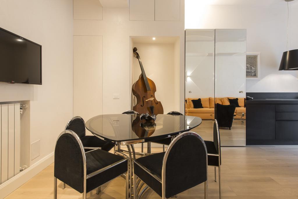 Apartment Bnbutler - Broletto 39 - A Few Steps To The Duomo And La Scala