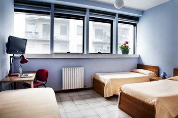 Burigozzo 11 Milano