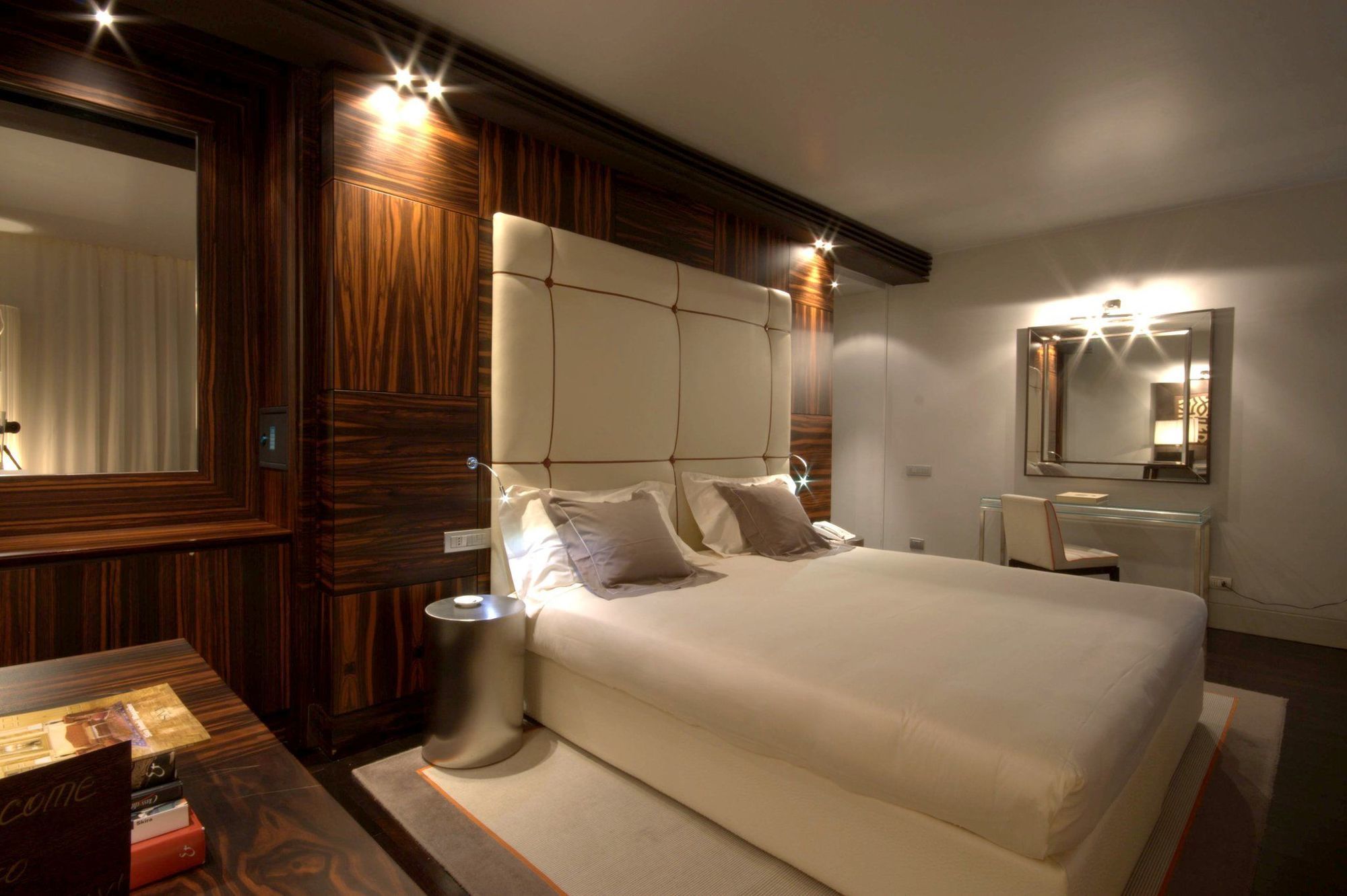 Hotel Sina The Gray