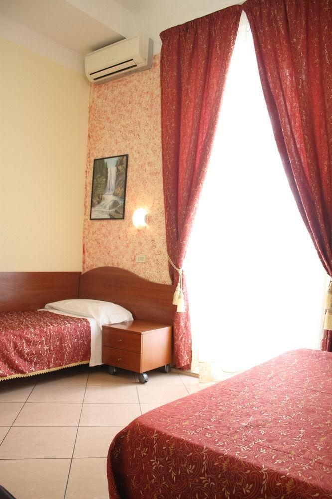 Hotel Siro 2*