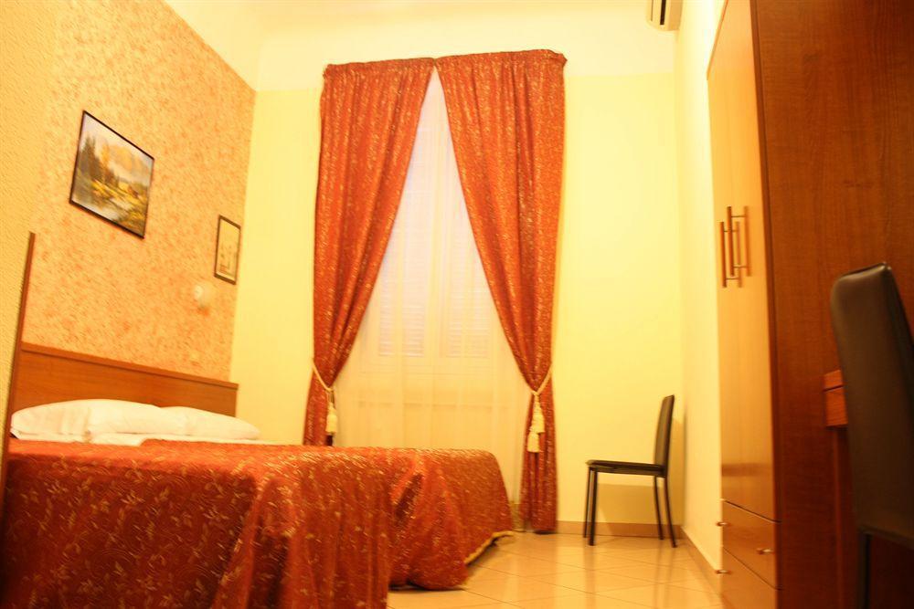 Hotel Siro 2*