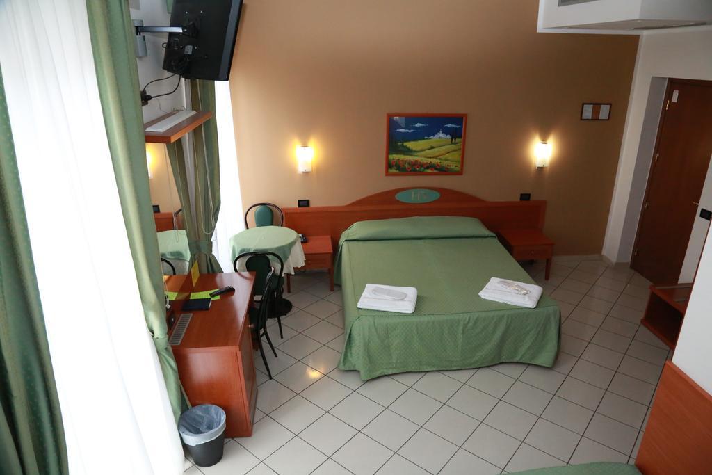 Hotel Dore