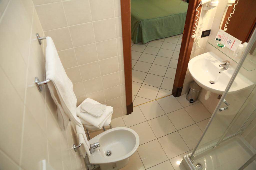 Hotel Dore