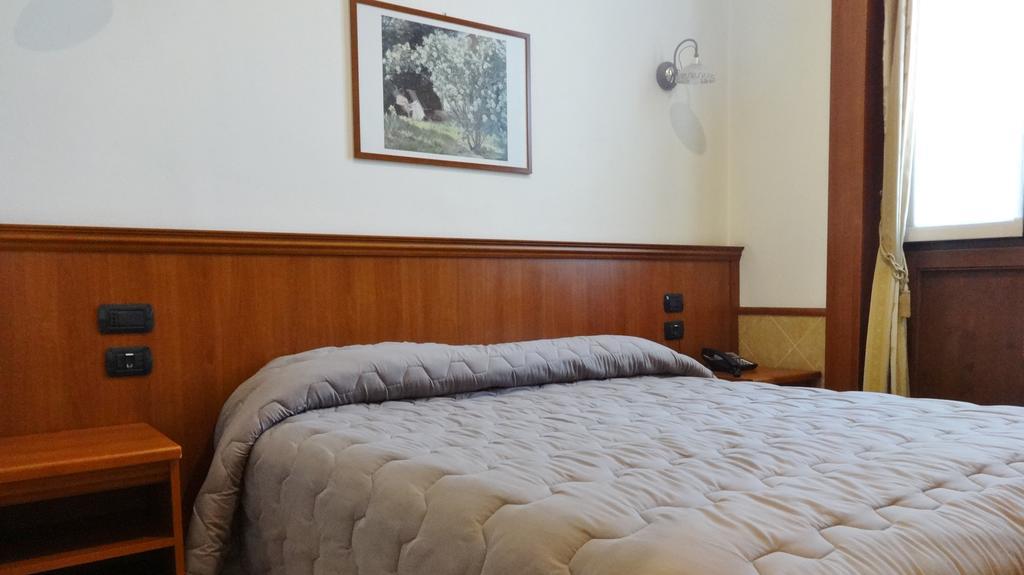 Hotel Astrid 2*