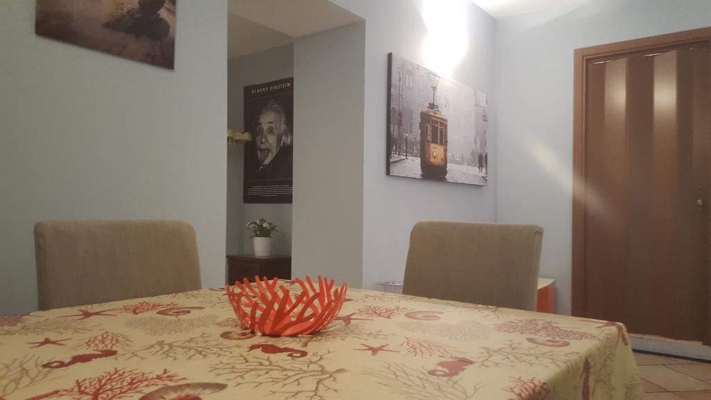 Bnbutler - Sempione - Arco Della Pace Apartment Mailand