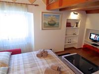 Temporary House - Center
