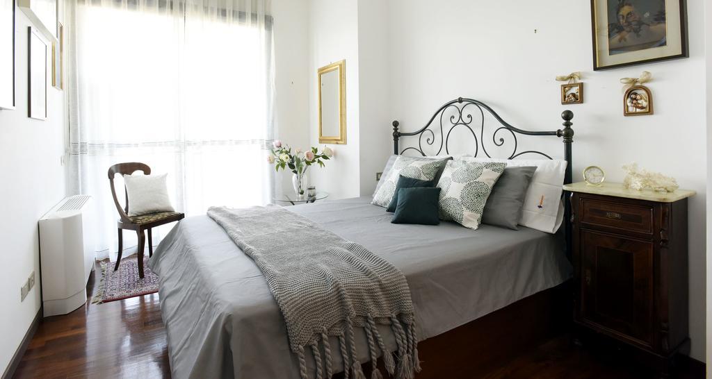 Altido Victorian Apt For 2 With Balcony And Free Parking Milan
