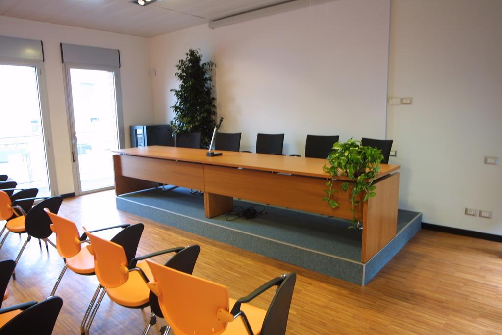 Camplus Lambrate Casa Per Ferie Mailand