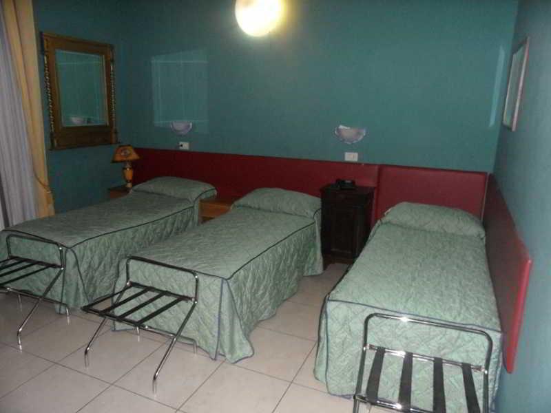 Hotell Eco-art De Albertis 2*