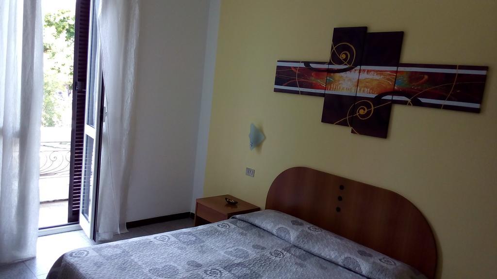 Tirreno Hotel Mailand
