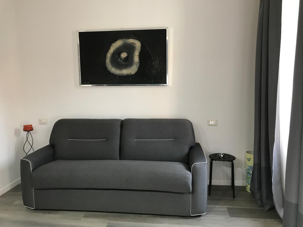 Kibilu - Via Confalonieri - Stazione Garibaldi - Zona Isola Apartment *