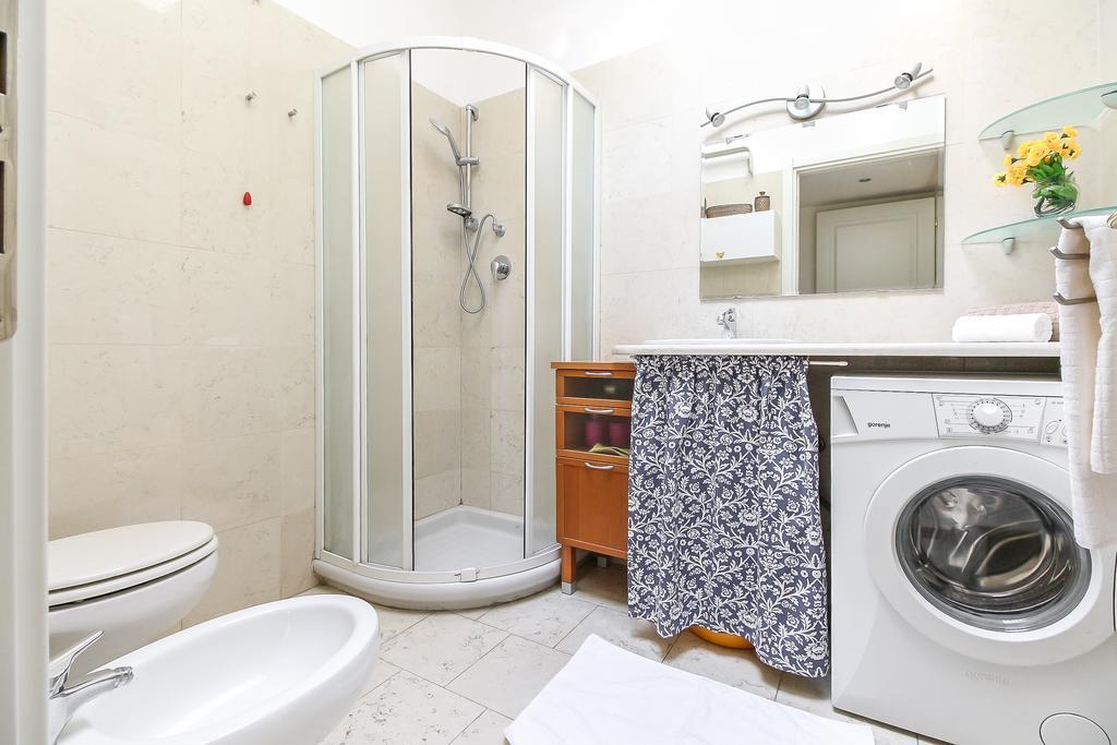 Alessia's Flat- Lorenteggio Appartamento