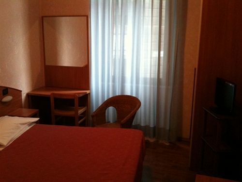 Nuovo Hotel *