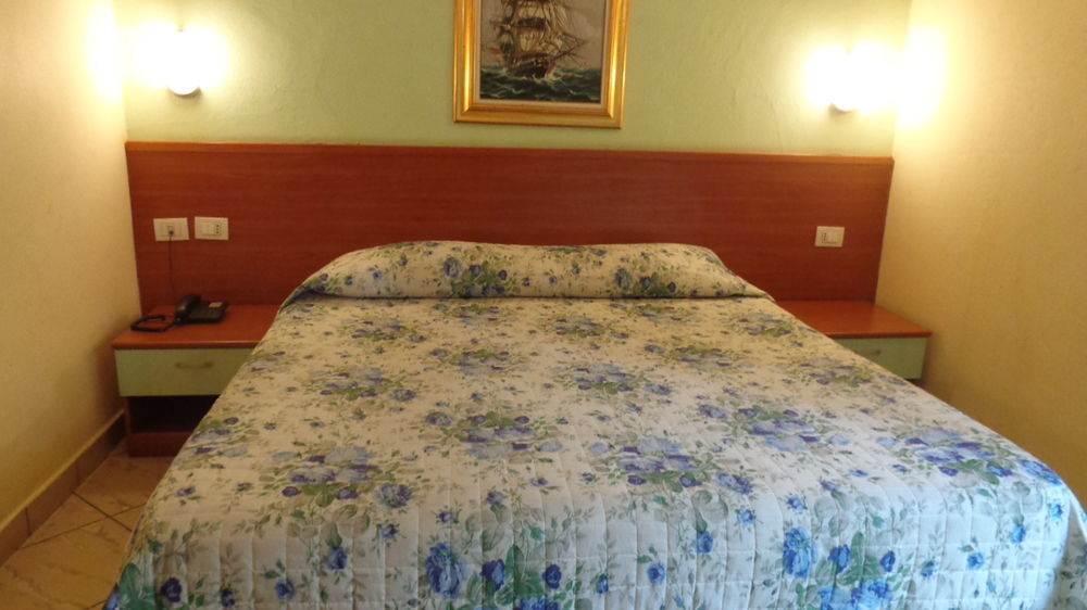 Brianza Hotel 3*