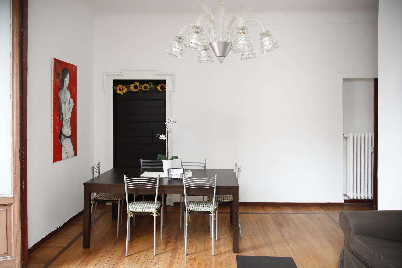 Macedonio Melloni 18 Cinque Giornate Apartment
