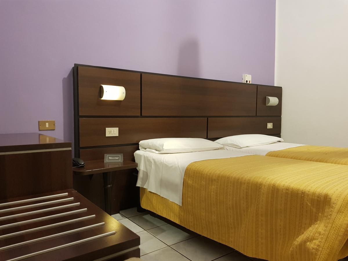 Catalani E Madrid Hotell 2*