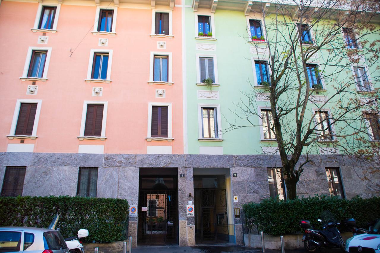 Amendola Fiera Flat Apartment