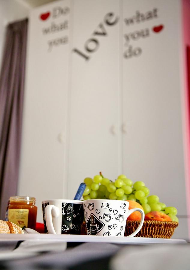 Bnbutler - Col Di Lana - Navigli - Darsena Apartment