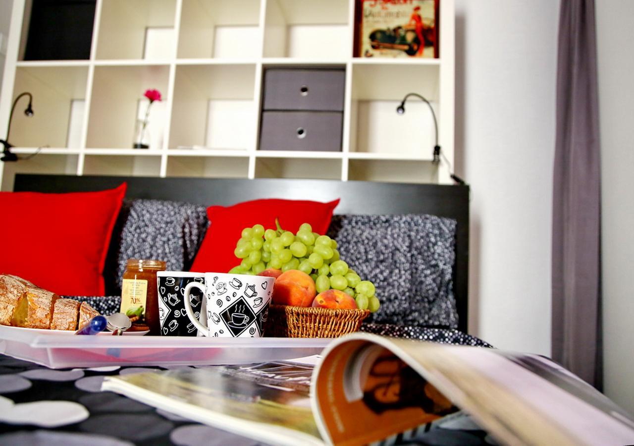 Bnbutler - Col Di Lana - Navigli - Darsena Apartment