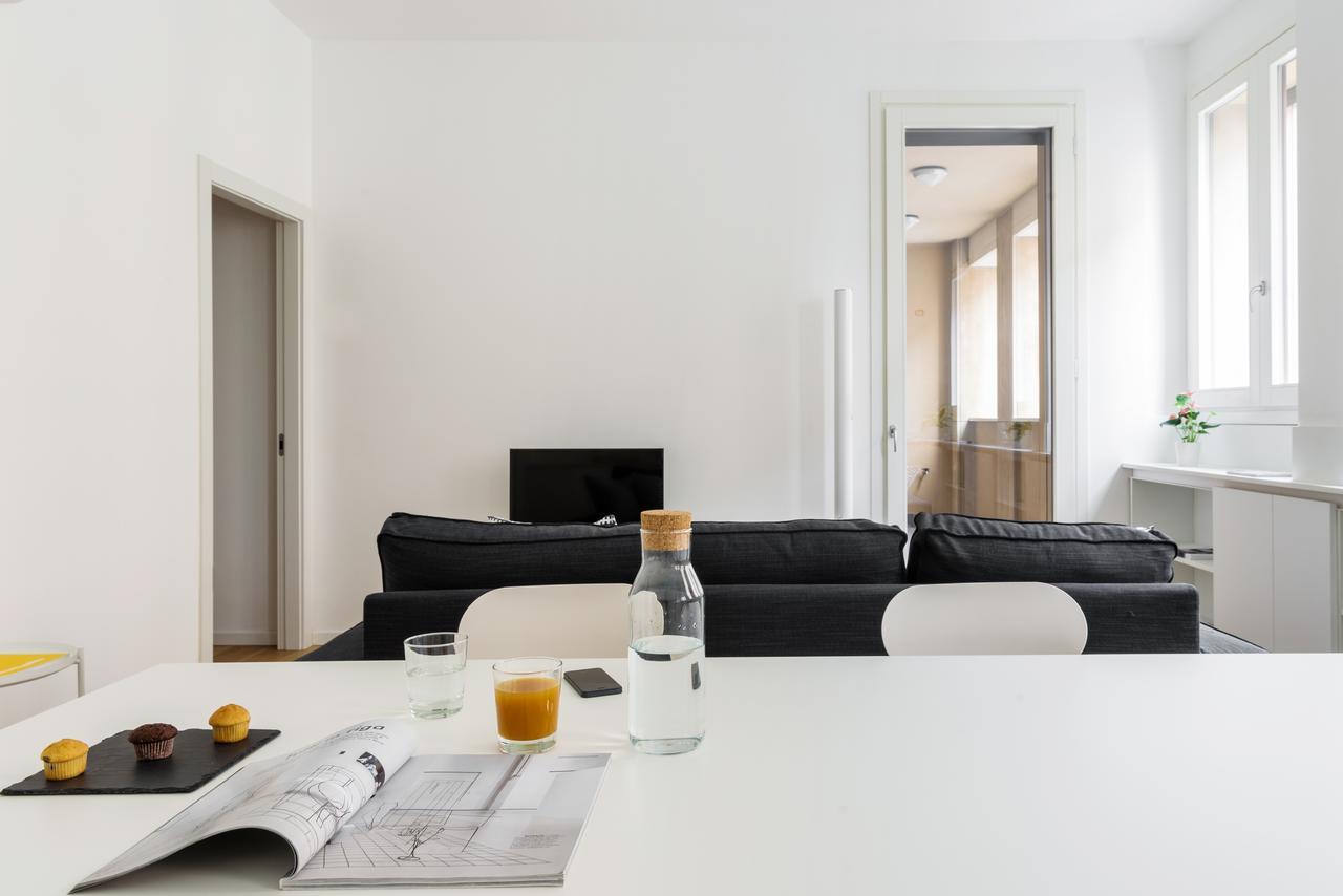 Leilighet Altido Lovely 1-bed Flat With Balcony & Free Parking Milano