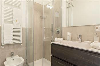 Royal Suites Hotel