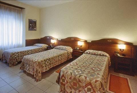 Pavone Hotell