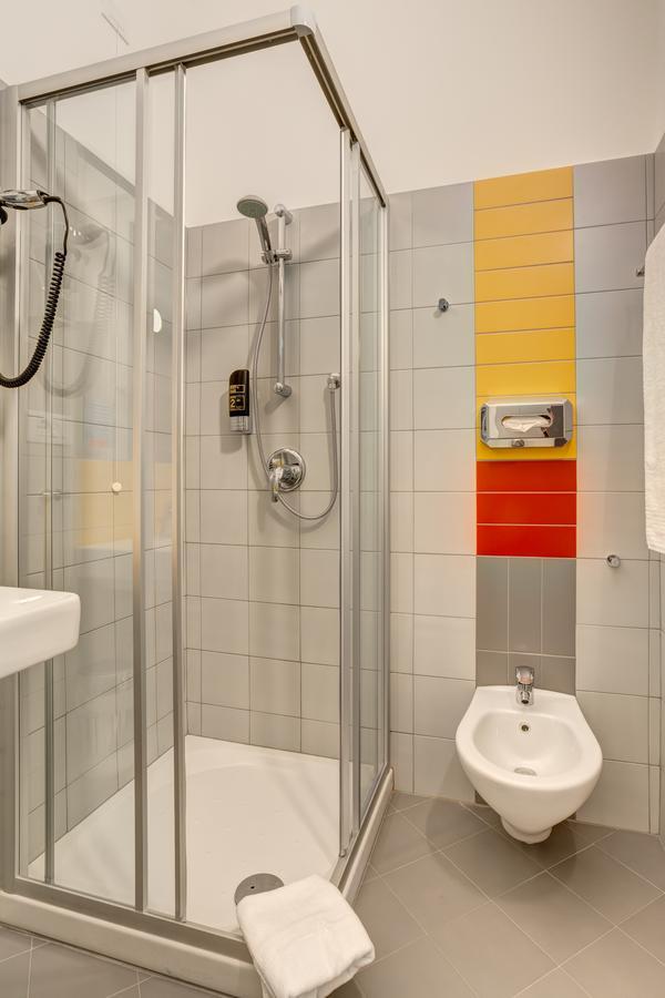 Hostel Meininger Garibaldi Milaan
