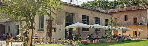 Un Posto A - All'interno Di Cascina Del 700 * Milano
