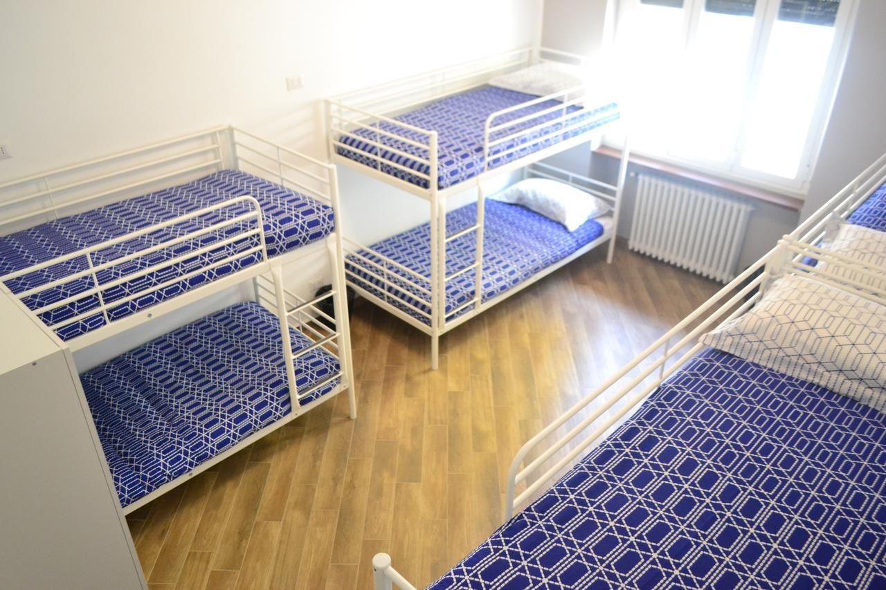 Gloria Hostel *