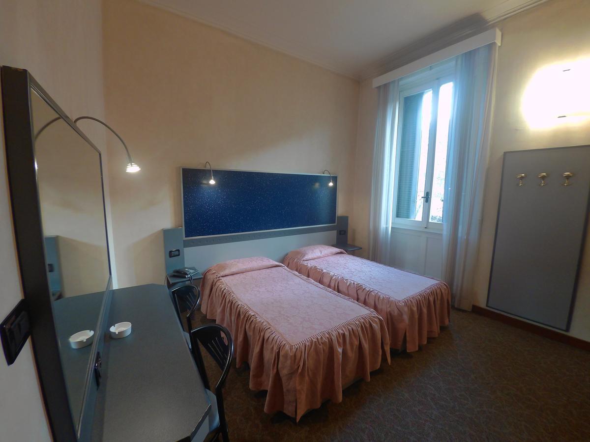 Hotel Ada 2*