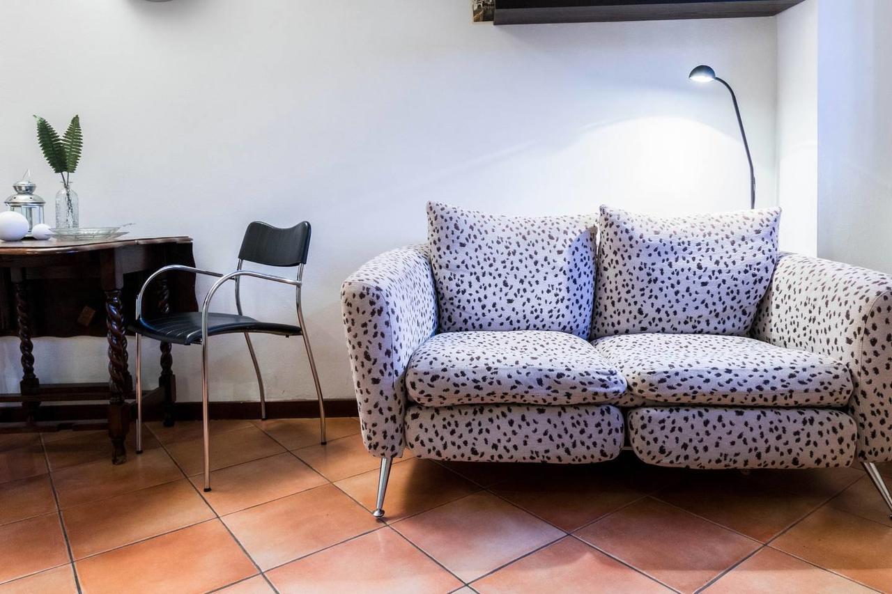 Apartment Hintown Navigli By Night Milan