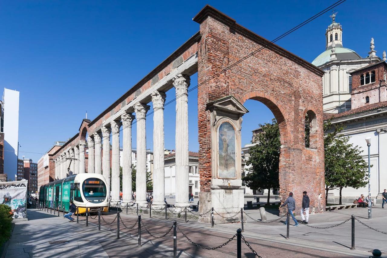 Duomo Views, Light, Jungle-inspired With Terrace * Milaan