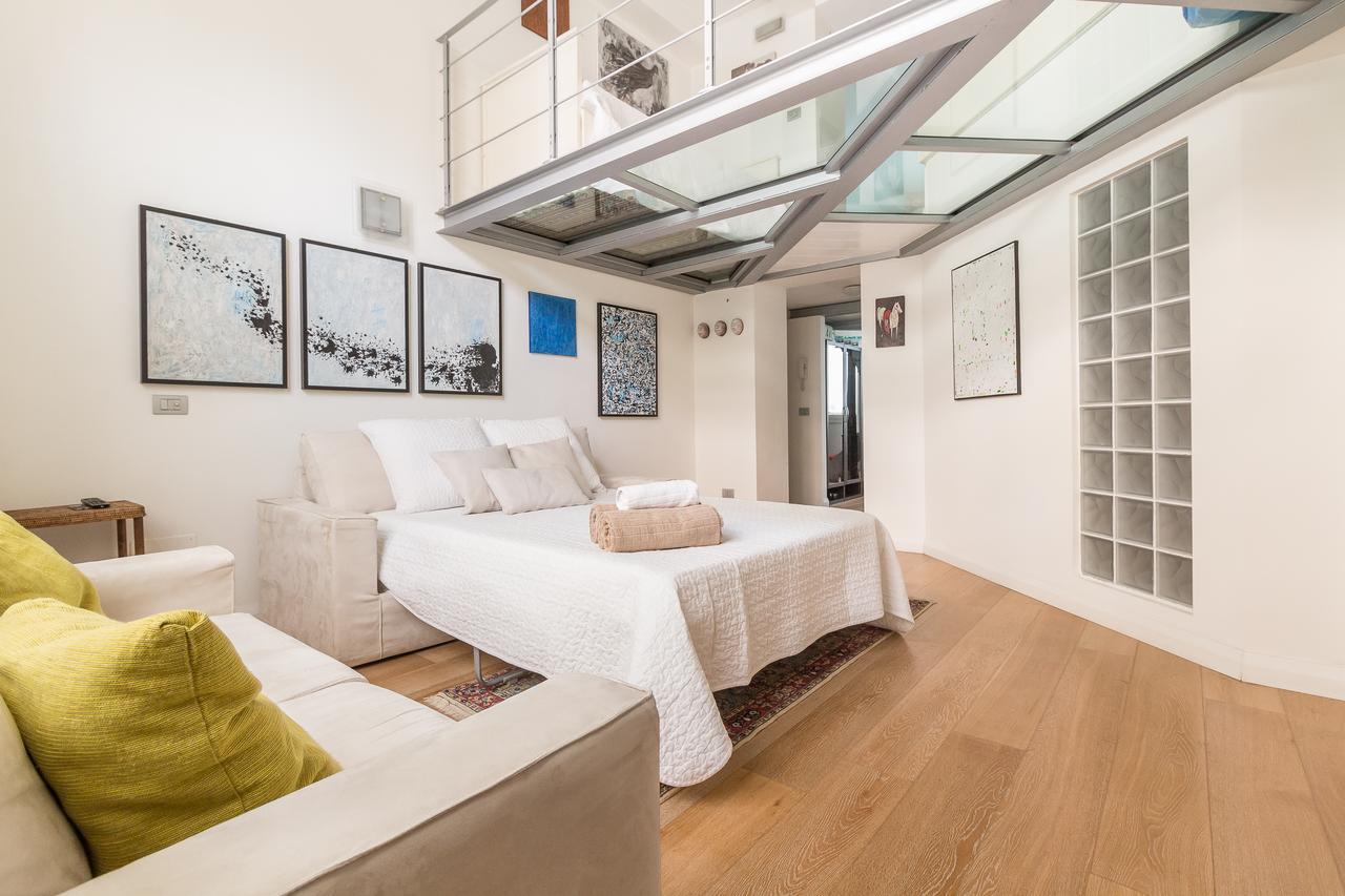 Alessia's Flat- Porta Romana M3 Apartment