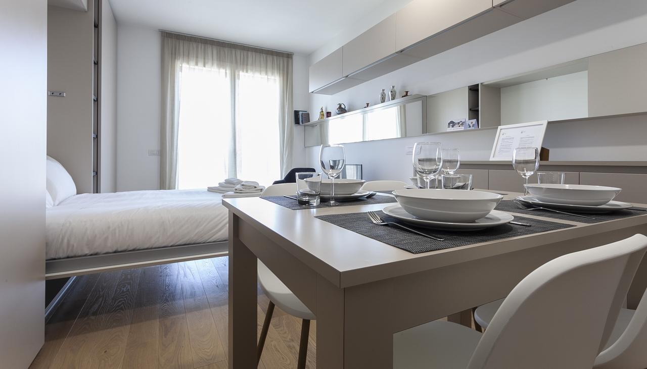 Italianway-poma 61 * Milano