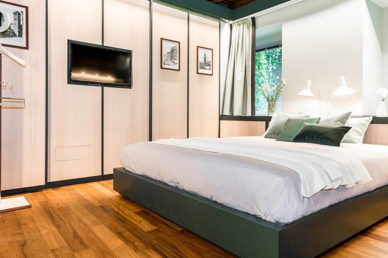 Appartement Joivy Luxurious For 4 Near Duomo And Galleria Vittorio *