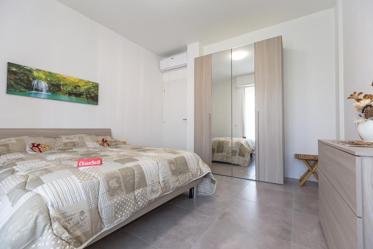 Business Balcony Flat Appartement *
