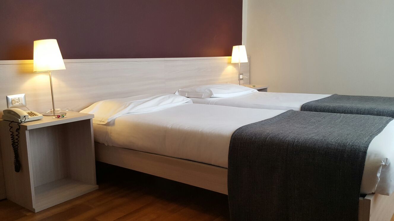 Mokinba Cristallo Hotel 3*